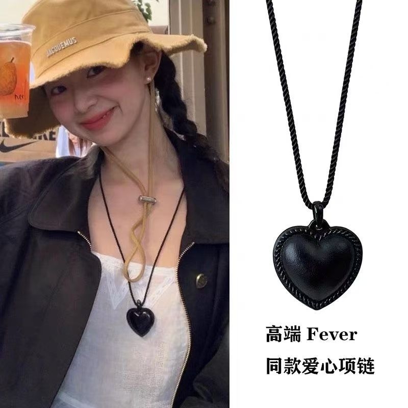 fever同款黑色爱心项链小众设计时尚简约百搭高级配饰ins心形爆款