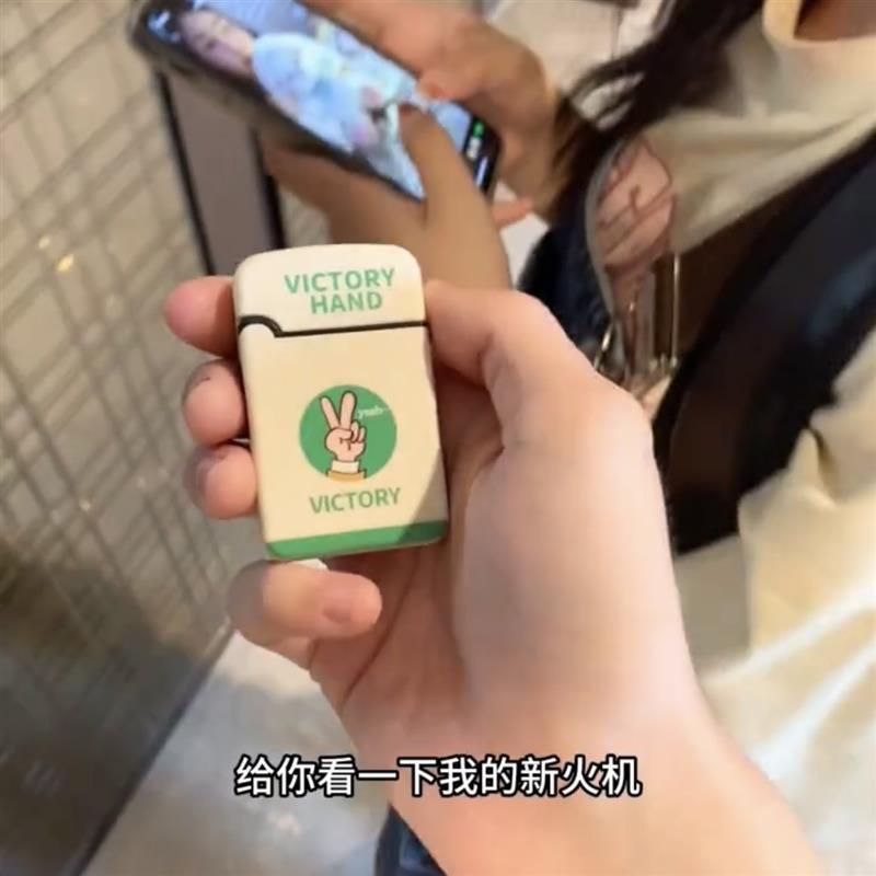 打火机水枪比耶创意整蛊整人玩具搞怪造型喷水迷你水枪小水枪便携