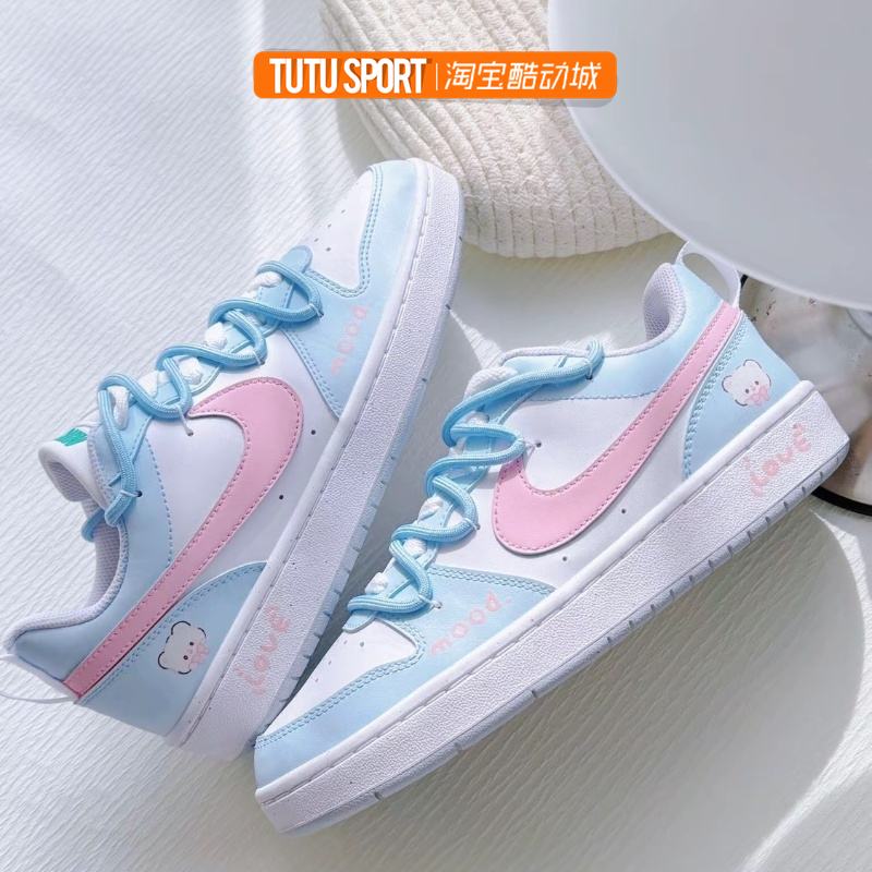 球鞋定制NIKE\/耐克 Court Borough 约会小熊粉蓝百搭低帮女款板鞋