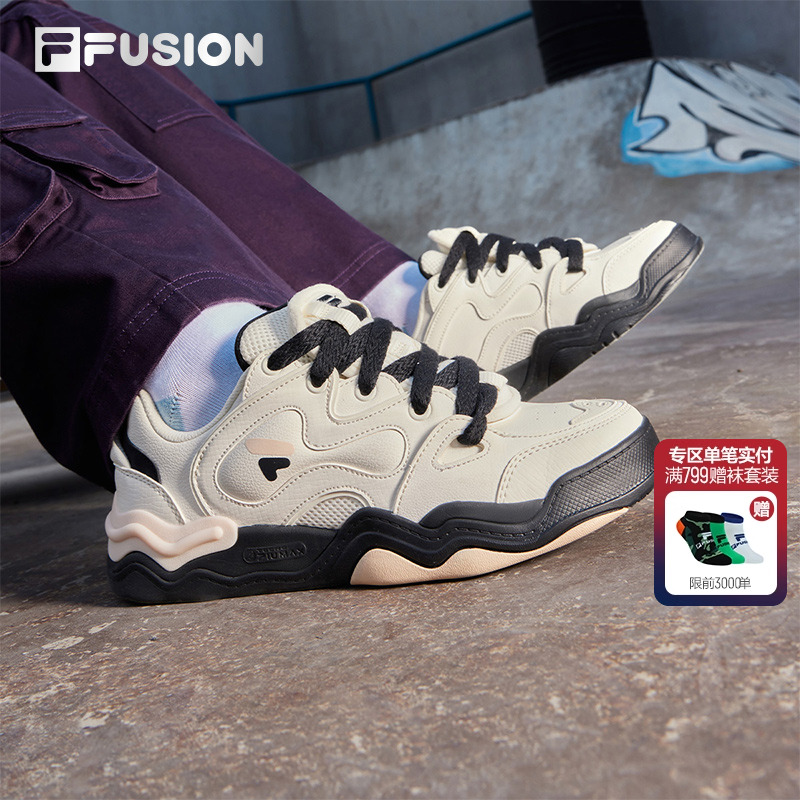 FILA FUSION斐乐潮牌情侣厚底板鞋2024冬季新款休闲鞋复古面包鞋